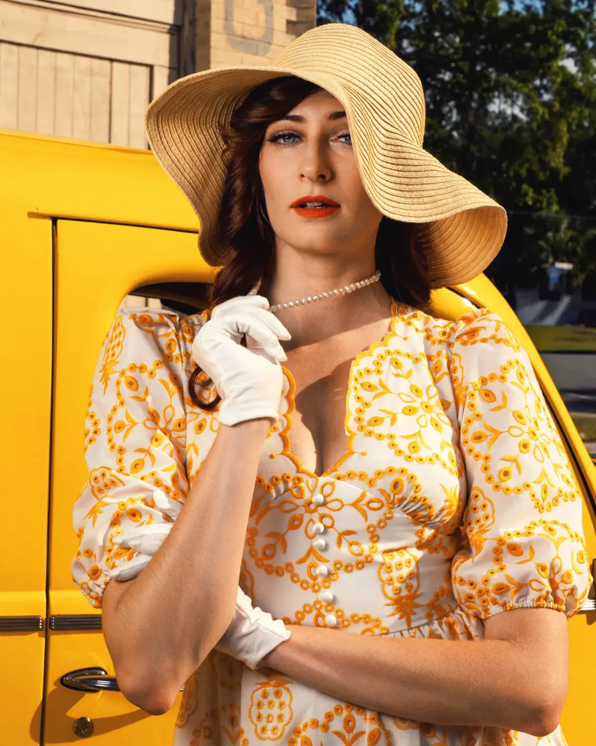 Retro-styled editorial session with a vintage car in Central Florida by Pottinger Studios